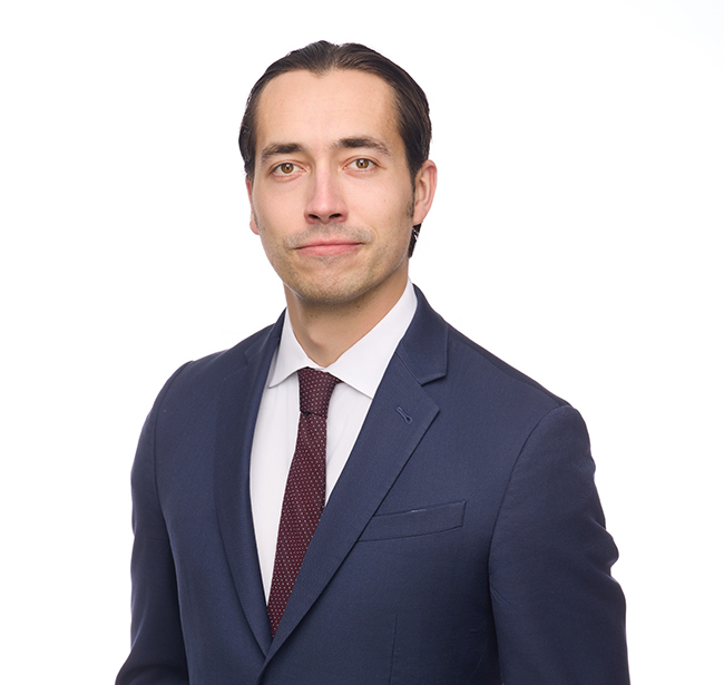 Blake Stark, Amundsen Davis LLC Photo